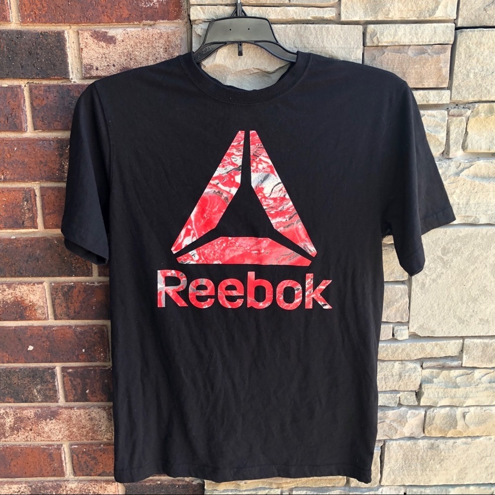 Reebok Black Tshirt w Red Swirl Design Men Sm